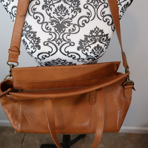 Universal Thread Handbag - Picture 5 of 5